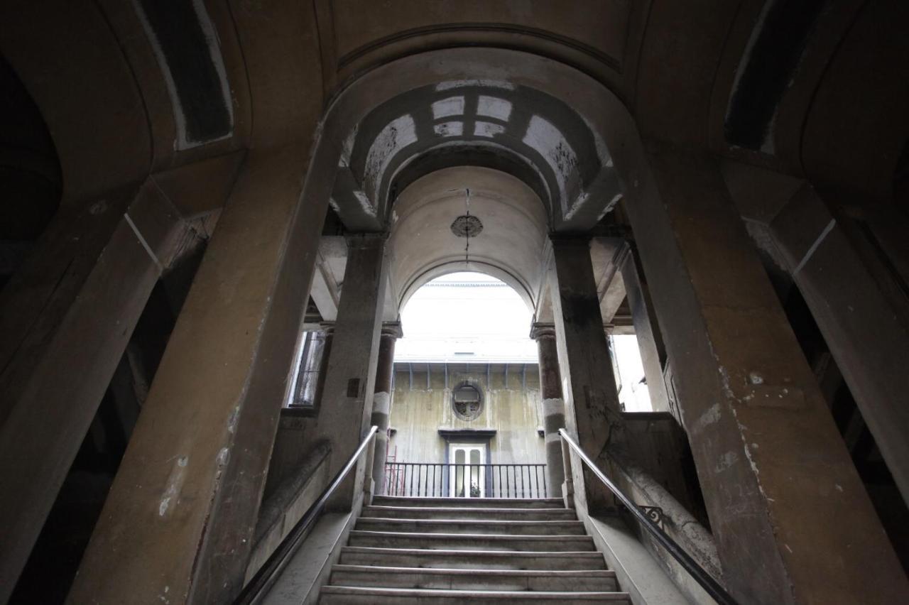 Domus Zapata Hotel Napoli Bagian luar foto
